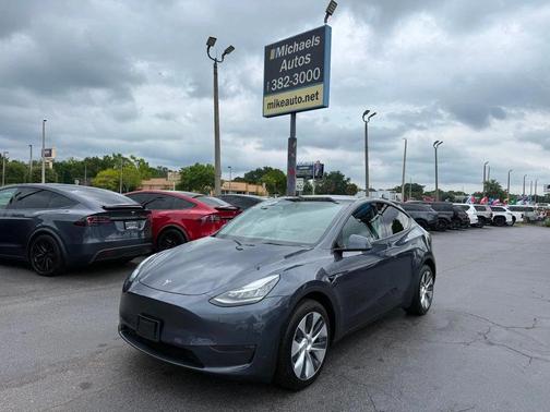 Gray 2023 Tesla Model Y Long Range AWD
