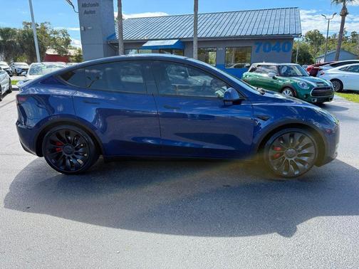 2023 Tesla Model Y Performance AWD