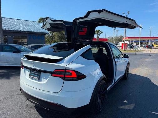 2023 Tesla Model X AWD