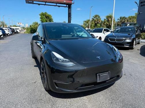 2022 Tesla Model Y Performance AWD