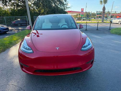 2022 Tesla Model Y Long Range AWD