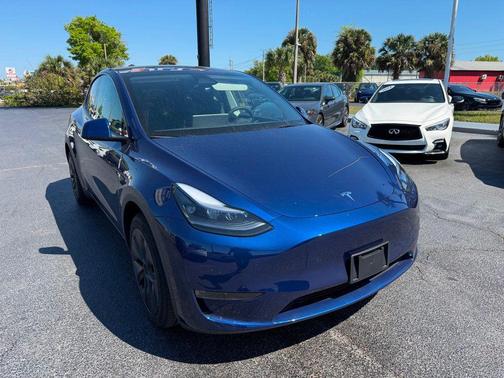 2025 Tesla Model Y Long Range AWD