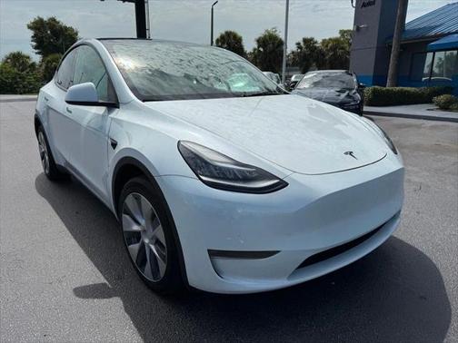 2022 Tesla Model Y Long Range AWD