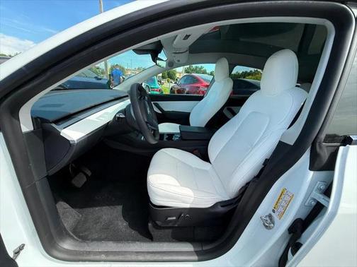 2022 Tesla Model Y Long Range AWD