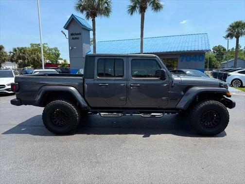 2021 Jeep Gladiator Willys 4x4