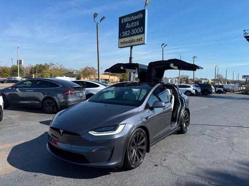 2022 Tesla Model X **MODEL X AWD 6 PASSENGERS**