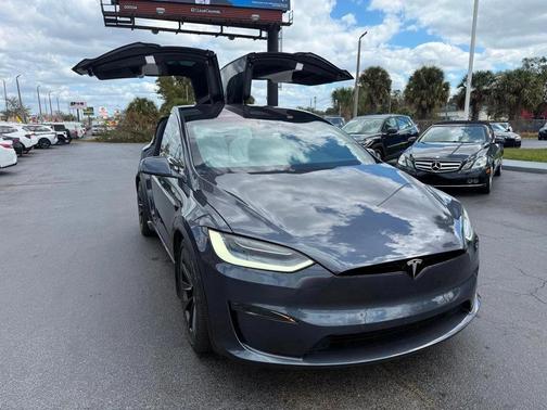 2022 Tesla Model X **MODEL X AWD 6 PASSENGERS**