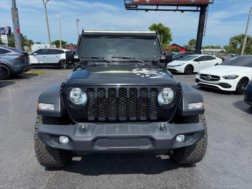 2022 Jeep Gladiator Sport