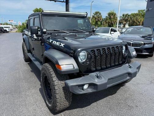2022 Jeep Gladiator Sport