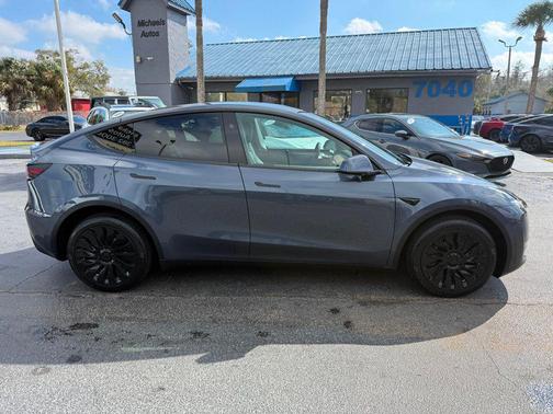 2023 Tesla Model Y Long Range AWD