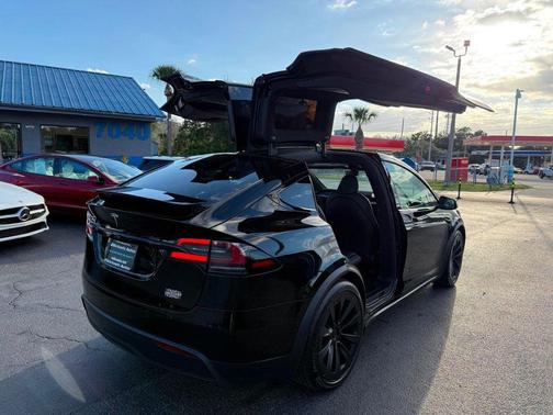 2022 Tesla Model X Plaid AWD
