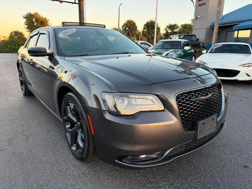 2023 Chrysler 300 S