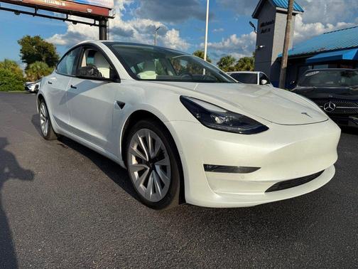 2022 Tesla Model 3 Long Range