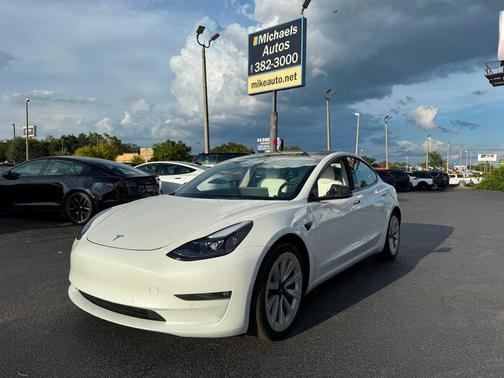 2022 Tesla Model 3 Long Range