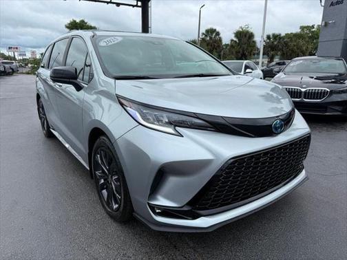 2025 Toyota Sienna XSE 7 Passenger