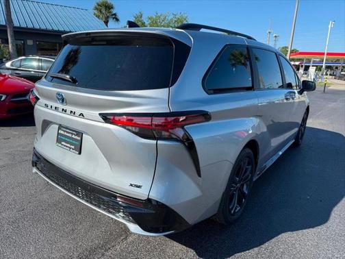 2025 Toyota Sienna XSE 7 Passenger