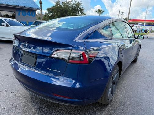 2022 Tesla Model 3 Long Range