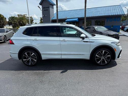 2023 Volkswagen Tiguan 2.0T SEL R-Line 4MOTION