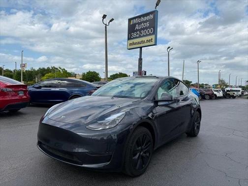 2024 Tesla Model Y RWD