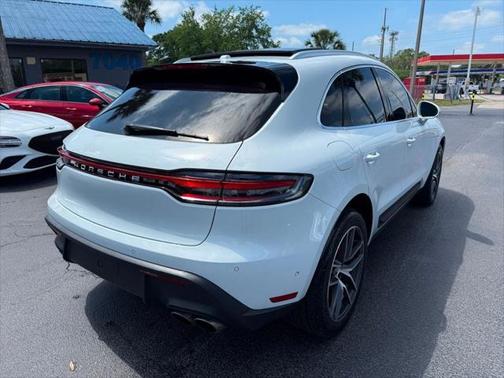2022 Porsche Macan Base