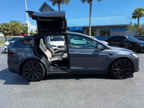 2022 Tesla Model X Plaid AWD