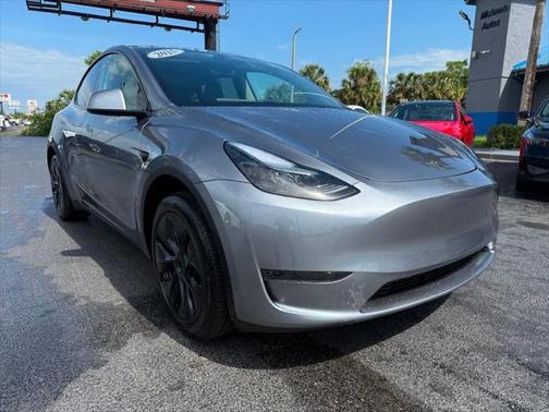 2025 Tesla Model Y Long Range RWD