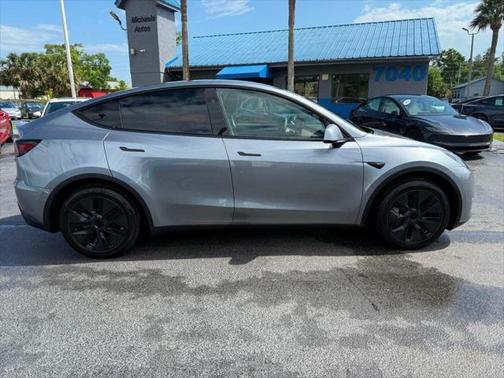 2025 Tesla Model Y Long Range RWD