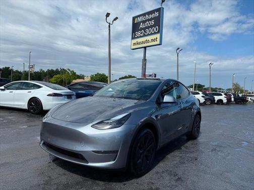 2025 Tesla Model Y Long Range RWD
