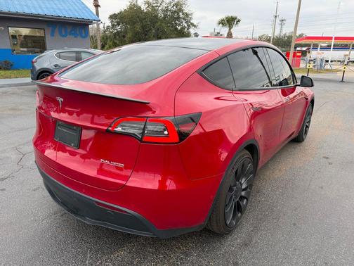 2022 Tesla Model Y Performance AWD