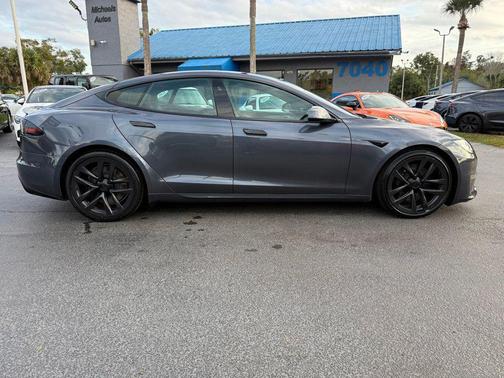 2023 Tesla Model S Plaid