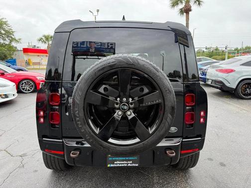 Santorini Black Metallic 2023 Land Rover Defender 110 X-Dynamic SE AWD