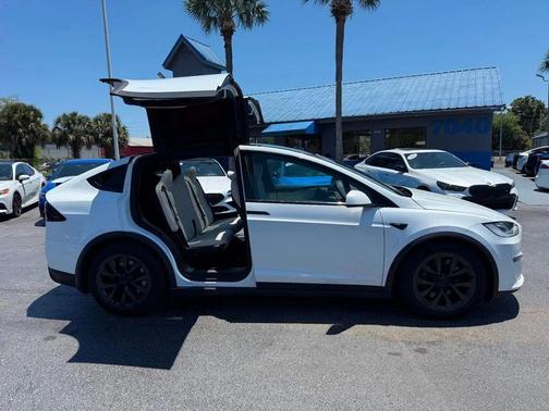 Pearl White Multi-Coat 2022 Tesla Model X **MODEL X AWD**WHITE ON CREAM INTERIOR**