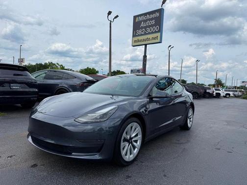 Gray 2023 Tesla Model 3 Standard Range