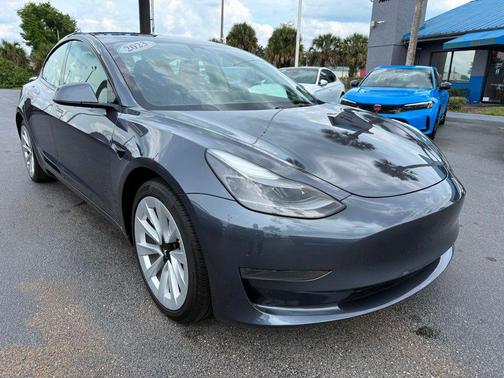 Gray 2023 Tesla Model 3 Standard Range