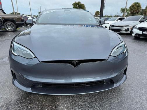 2022 Tesla Model S Plaid
