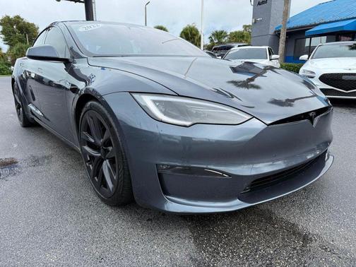 2022 Tesla Model S Plaid