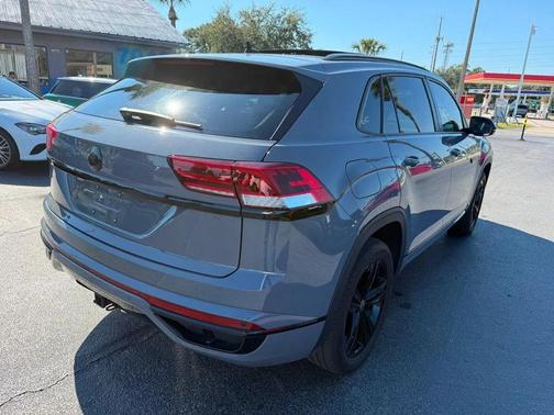 2023 Volkswagen Atlas Cross Sport 3.6L V6 SEL R-Line