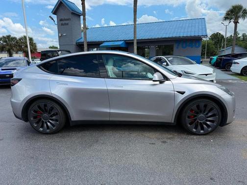 Gray (Wrapped Silver) 2023 Tesla Model Y **MODEL Y PERFORMANCE**COMP4**FULL SELF DRIVING**WRAPPED**