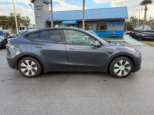 2023 Tesla Model Y Long Range AWD