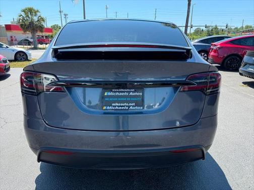 2022 Tesla Model X **MODEL X AWD 6 PASSENGERS**