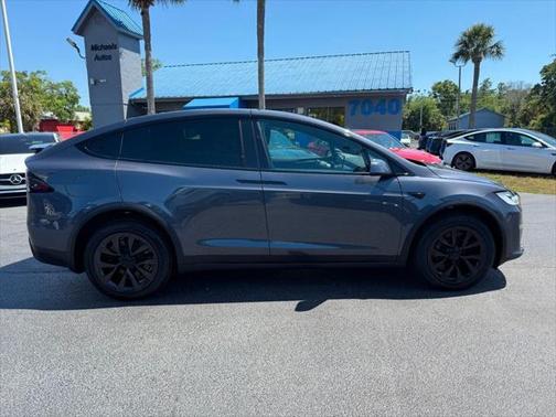 2022 Tesla Model X **MODEL X AWD 6 PASSENGERS**