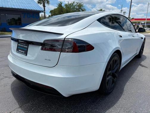 Pearl White Multi-Coat 2021 Tesla Model S Plaid