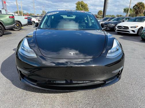 2019 Tesla Model 3 Performance
