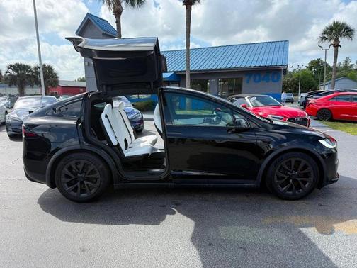 Solid Black 2023 Tesla Model X AWD