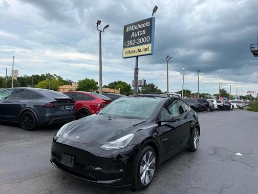 Solid Black 2023 Tesla Model Y **MODEL Y LONG RANGE AWD**THIRD ROW SEATING**7 PASSENGERS**
