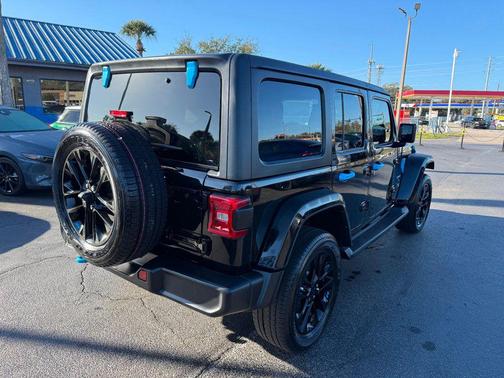 2023 Jeep Wrangler 4xe Sahara