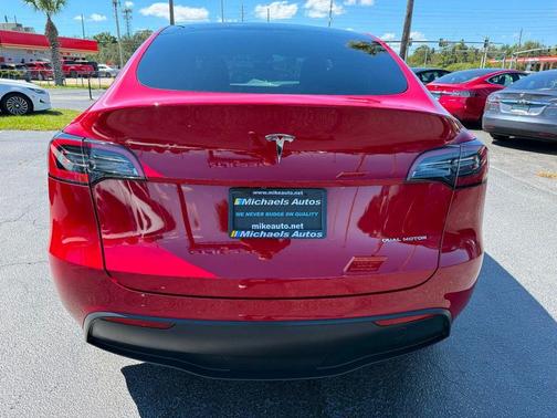 2022 Tesla Model Y Long Range AWD