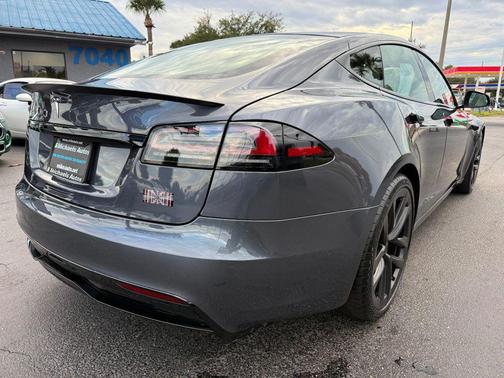 2023 Tesla Model S Plaid