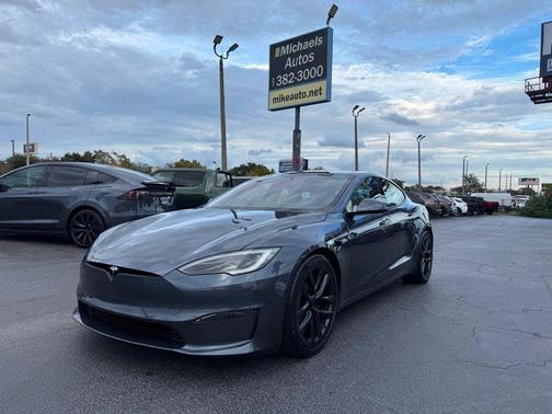 2023 Tesla Model S Plaid