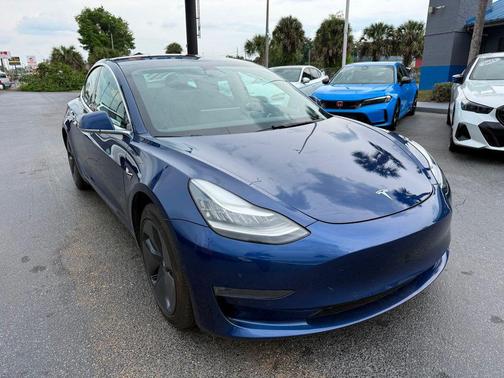 Deep Blue Metallic 2019 Tesla Model 3 Performance